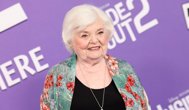 June Squibb o wykonywaniu własnych akrobacji i błogosławieństwie Toma Cruise’a