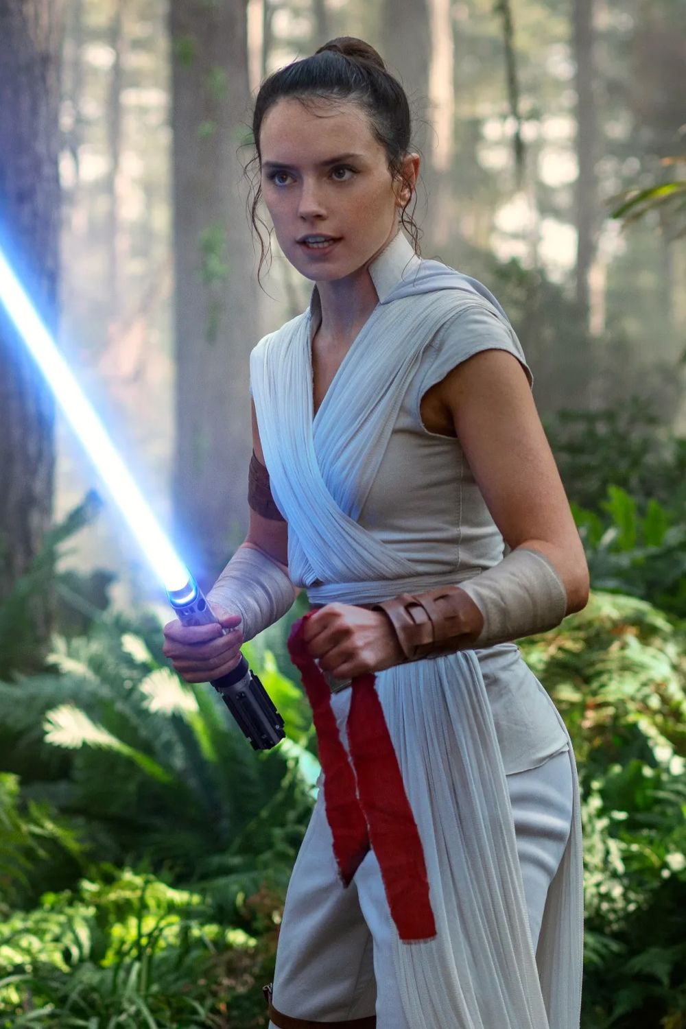 Daisy Ridley jako Rey Skywalker w filmie „Gwiezdne wojny: Skywalker odrodzenie”.