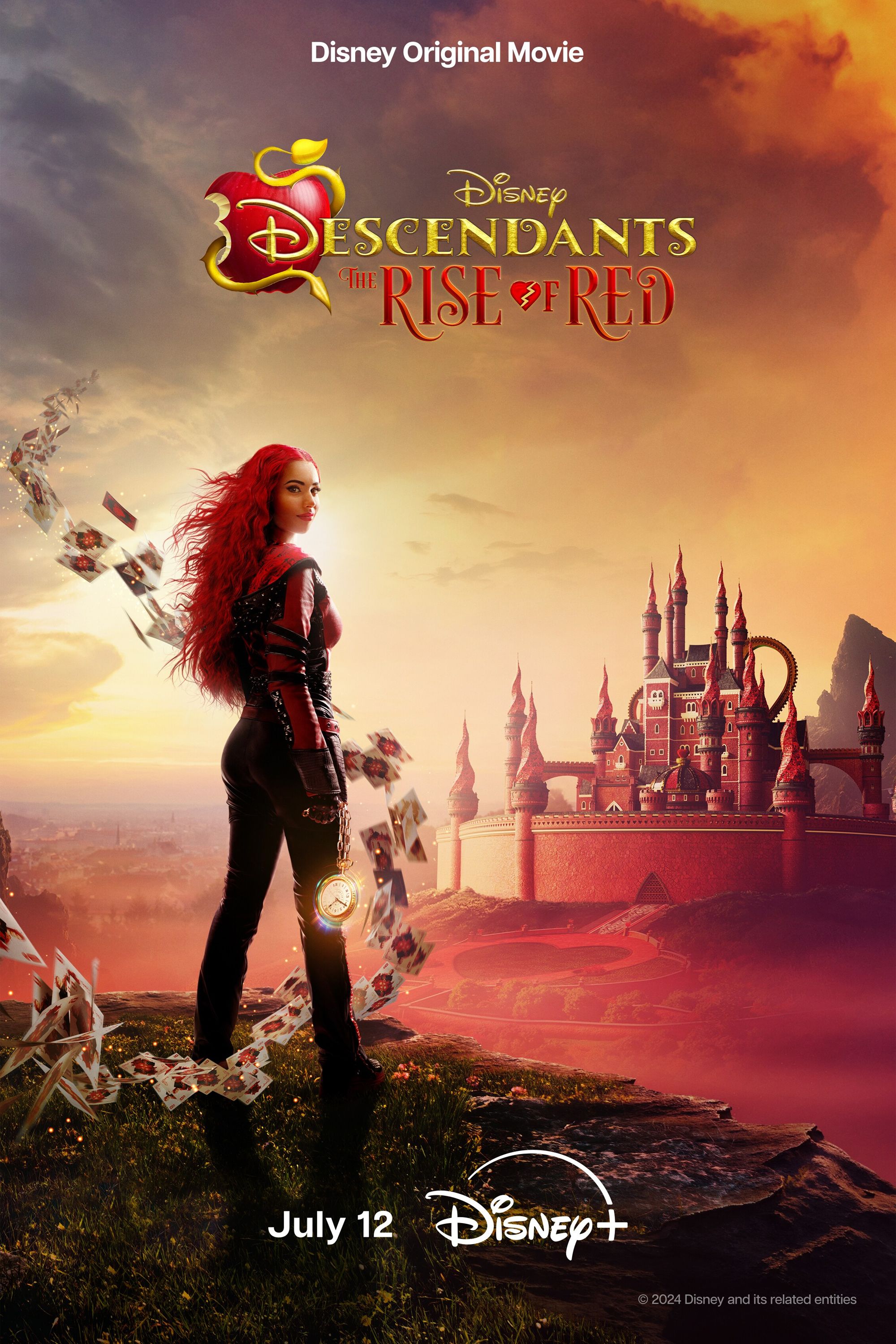 Plakat filmu Descendants The Rise of Red przedstawiający kobietę o rudych włosach stojącą przed zamkiem, wokół której latają karty