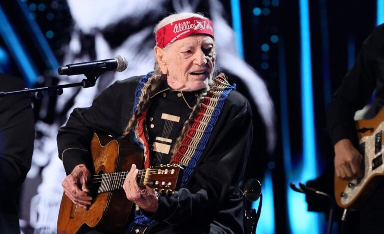 Willie Nelson odwołuje występy na festiwalu muzyki wyjętej spod prawa w ramach „Zaleceń lekarskich”