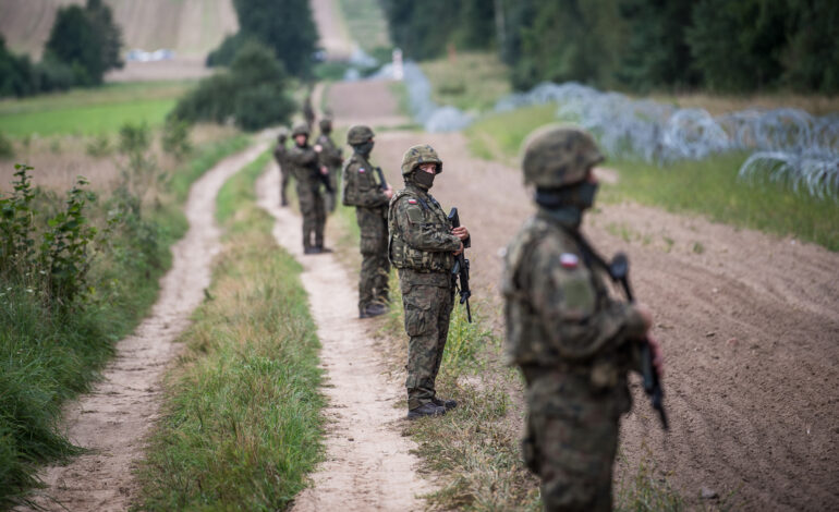 Kontrowersje po oskarżeniach polskich żołnierzy o oddanie strzałów ostrzegawczych do migrantów przekraczających granicę z Białorusią