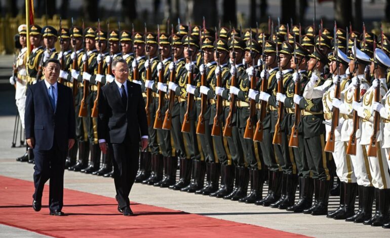 Xi podczas rozmów z polskim przywódcą Dudą broni „normalnego handlu” Chin z Rosją