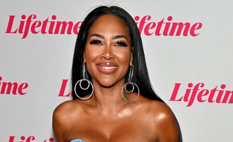 Kenya Moore deklaruje „nigdzie się nie wybieram” po zawieszeniu „RHOA” i otrzymuje wsparcie od obsady