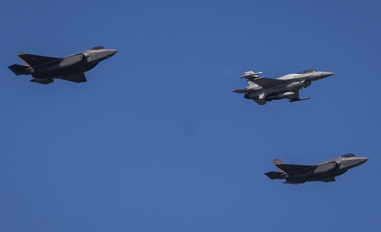 Samoloty NATO wzbiły się w powietrze podczas „intensywnych” rosyjskich ataków rakietowych