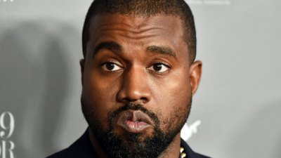 Oś czasu związku Kanye Westa i Bianki Censori: od współpracowników do romantycznego złotego łańcuszka