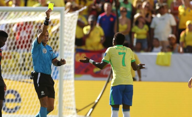 Copa América: Selekcjoner reprezentacji Brazylii krytykuje sędziego za żółtą kartkę dla Viníciusa Jr.