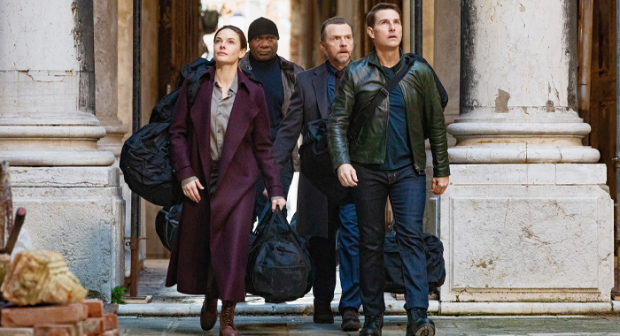 Rebecca Ferguson, Ving Rhames, Simon Pegg i Tom Cruise w Mission: Impossible - Dead Reckoning Część pierwsza (2023)
