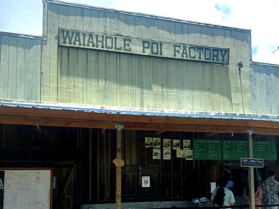 Rodzina na Hawajach: Waihole Poi Factory