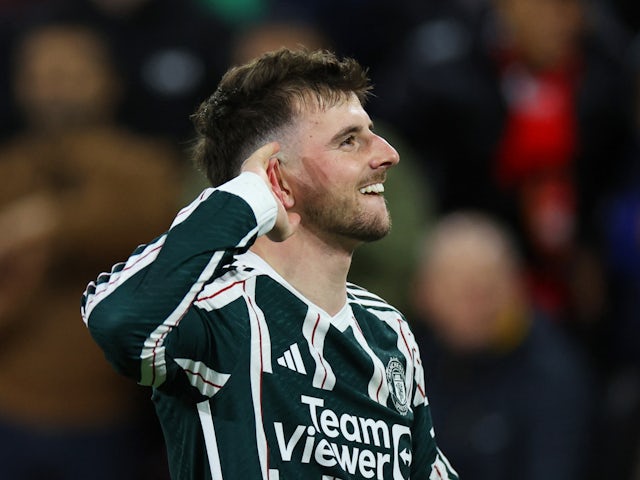 Mason Mount świętuje zdobycie gola dla Manchesteru United 30 marca 2024 r.