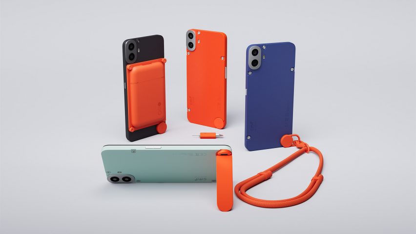 Zdjęcie wszystkich czterech kolorów telefonu CMF Phone 1 z różnymi telefonami, na których widać uchwyt na kartę, smycz i przymocowane akcesoria do stojaka