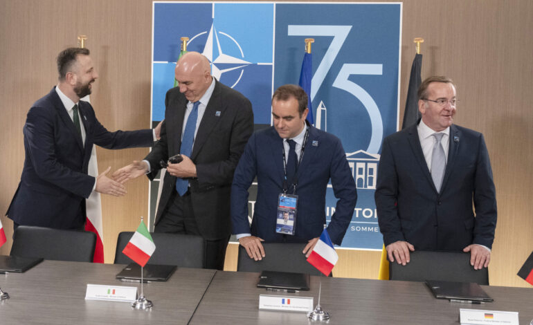 Odpuść sobie (długi): Francja dołącza do Niemiec, Włoch i Polski w nowym projekcie rakiety dalekiego zasięgu ELSA