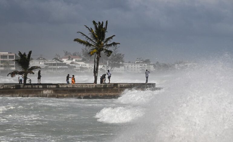 Śledzenie huraganu Beryl: Jamajka przygotowuje się na burzę kategorii 4, liczba ofiar śmiertelnych wzrasta do 7