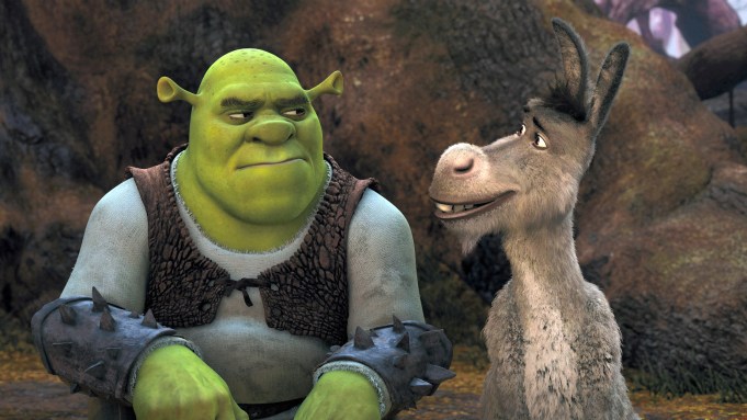 SHREK FOREVER AFTER, lew: Shrek (głos: Mike Myers), Osioł (głos: Eddie Murphy), 2010. ©Paramount Pictures/Dzięki uprzejmości Everett Collection