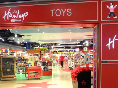 Strategia marketingowa i marketing mix Hamleys (4P)