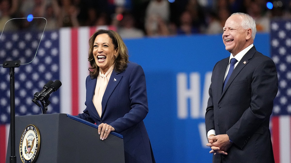 Kamala-Harris-i-Running-Mate-Tim-Walz-pierwsze-razem-pojawiają-się-w-Filadelfii