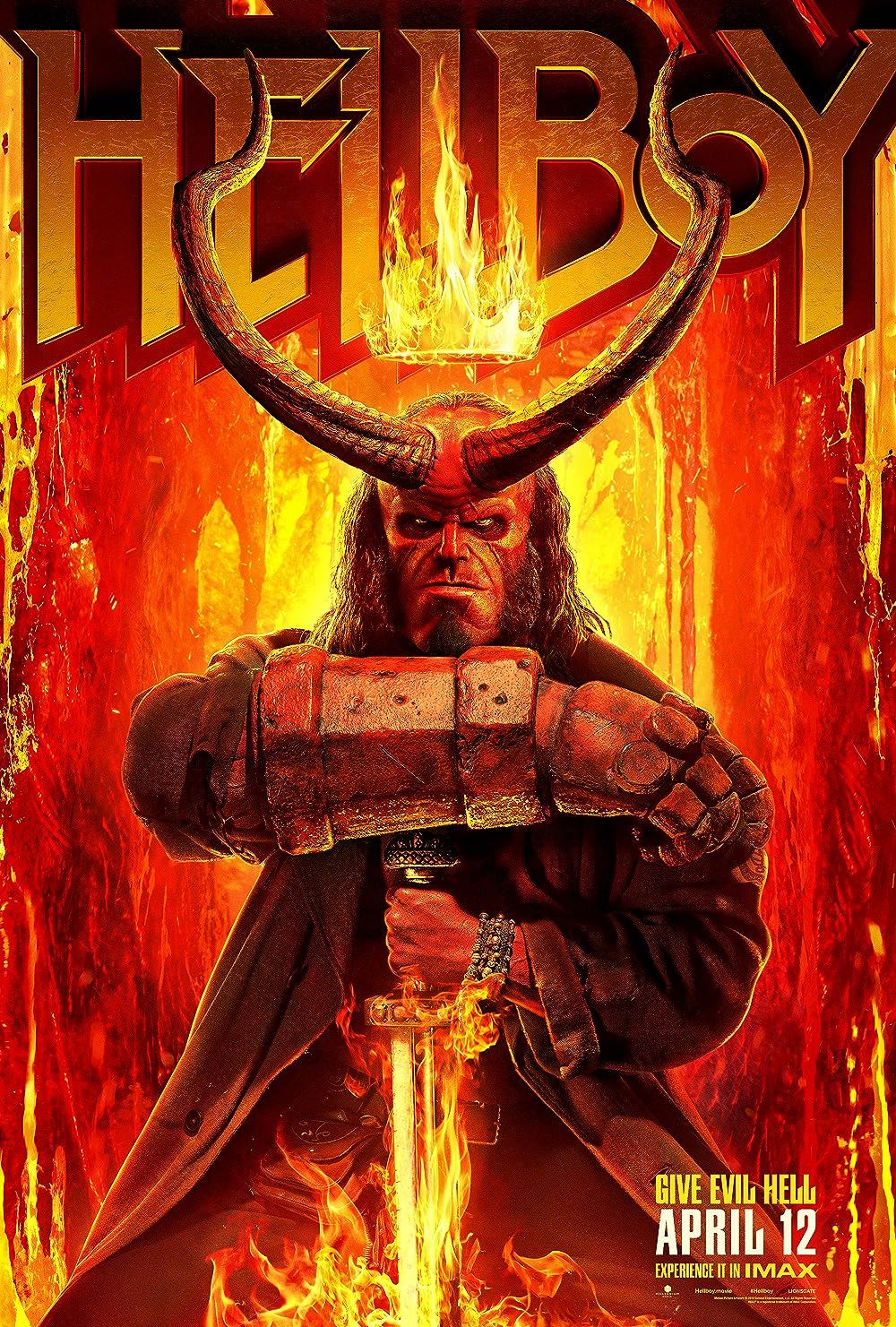 David Harbour na plakacie Hellboy 2019