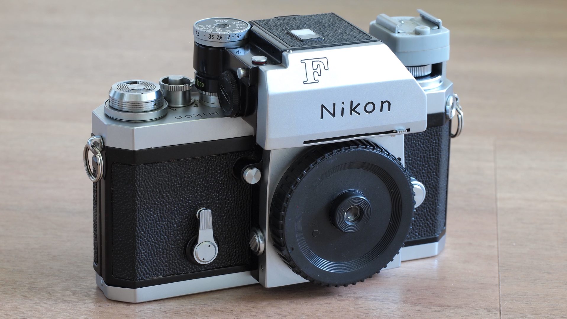 Aparat Nikon f