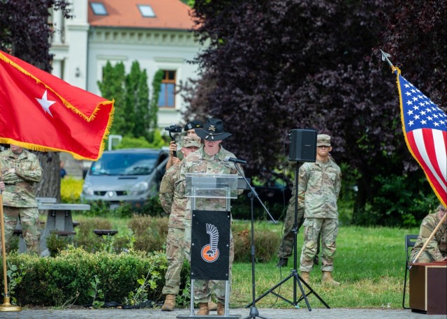 Uroczystość przekazania dowodzenia 1. Brygady Pancernej, 1. Dywizji Kawalerii w Żaganiu, Polska