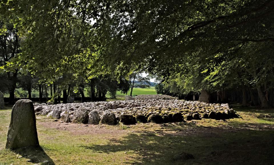 Clava Cairns to zespół 4000-letnich kamieni