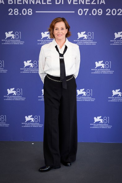 Sigourney Weaver bierze udział w "Złoty Lew za całokształt twórczości" sesja zdjęciowa podczas 81. Międzynarodowego Festiwalu Filmowego w Wenecji, 28 sierpnia 2024 r. w Wenecji we Włoszech. 