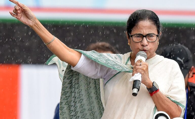 Mamata Banerjee kłamie w Kongresie, Rahul Gandhi w sprawie gwałtu i morderstwa lekarza