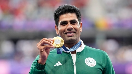 Arshad Nadeem został pierwszym w historii Pakistanu złotym medalistą olimpijskim w konkurencji indywidualnej. (AP)