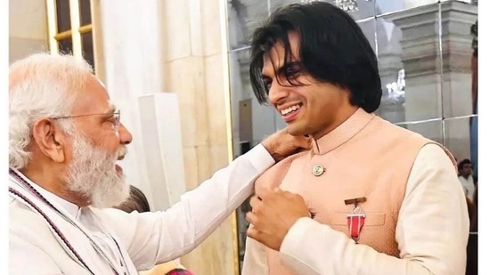 Premier Narendra Modi i Neeraj Chopra.(Plik)